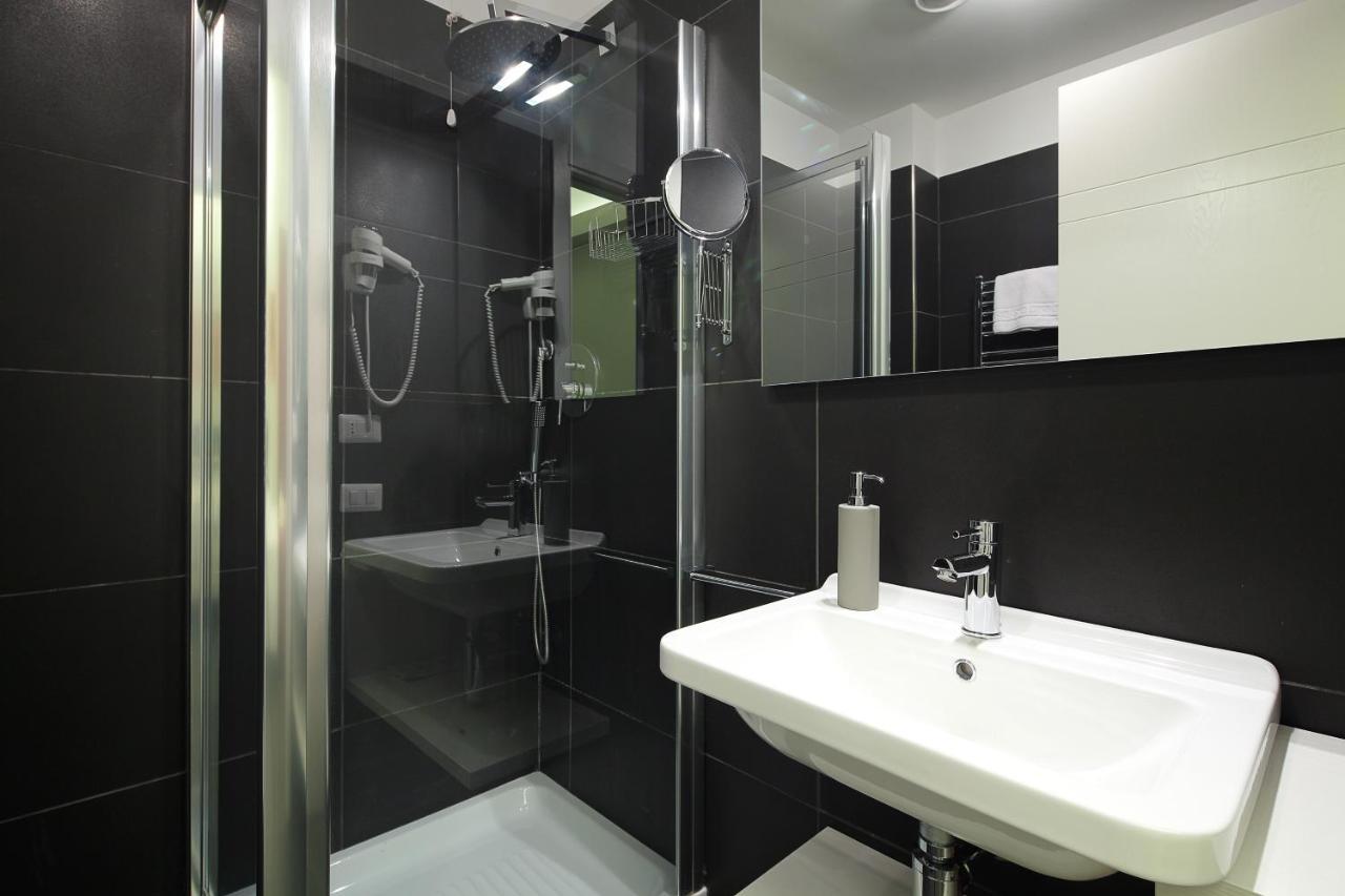 Nearhome Smart Suites Guest House Rome Exterior photo