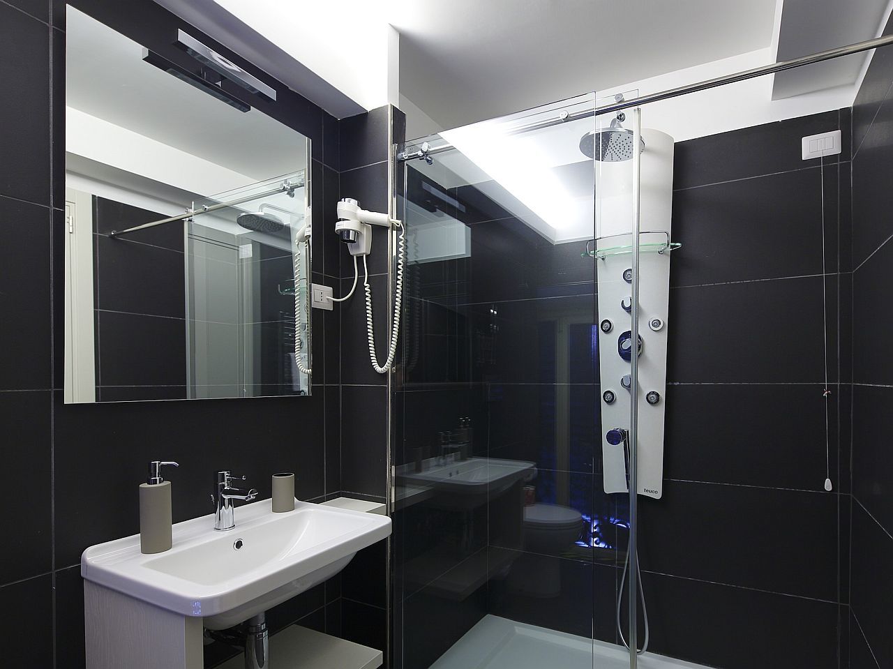 Nearhome Smart Suites Guest House Rome Exterior photo