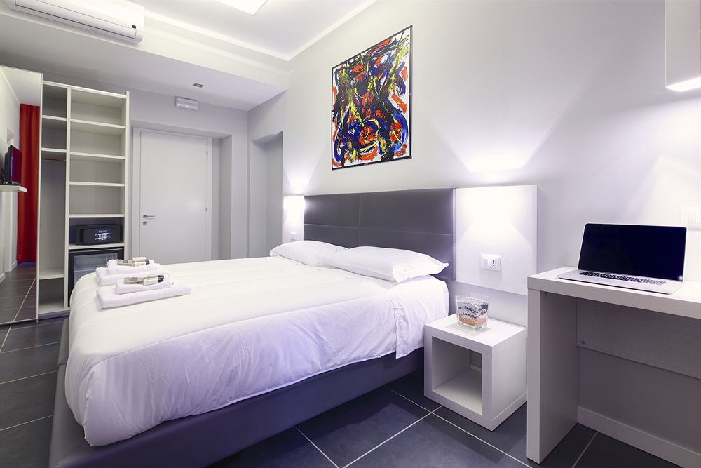 Nearhome Smart Suites Guest House Rome Exterior photo