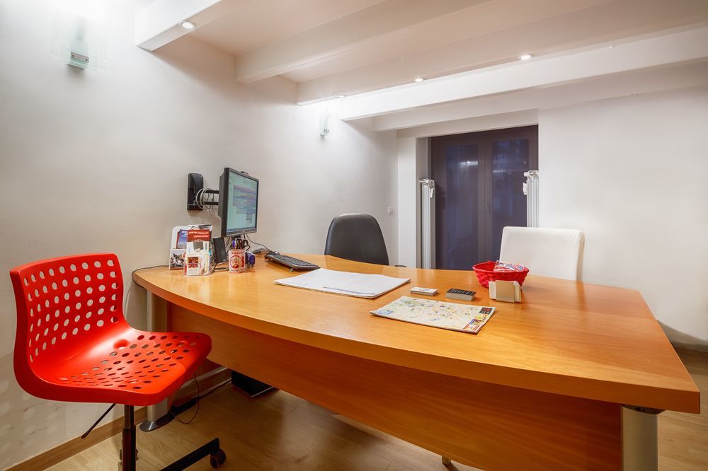 Nearhome Smart Suites Guest House Rome Exterior photo