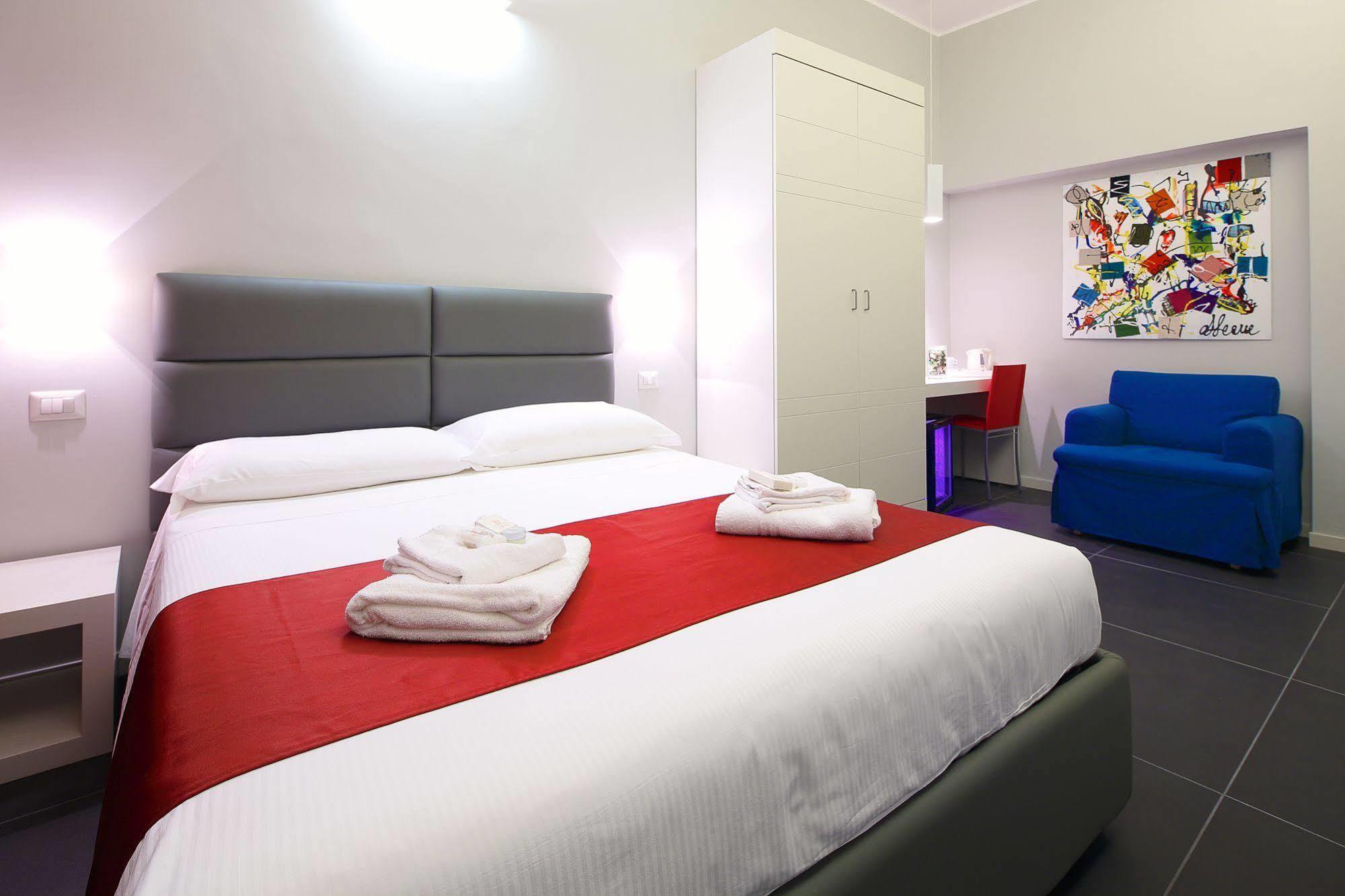 Nearhome Smart Suites Guest House Rome Exterior photo