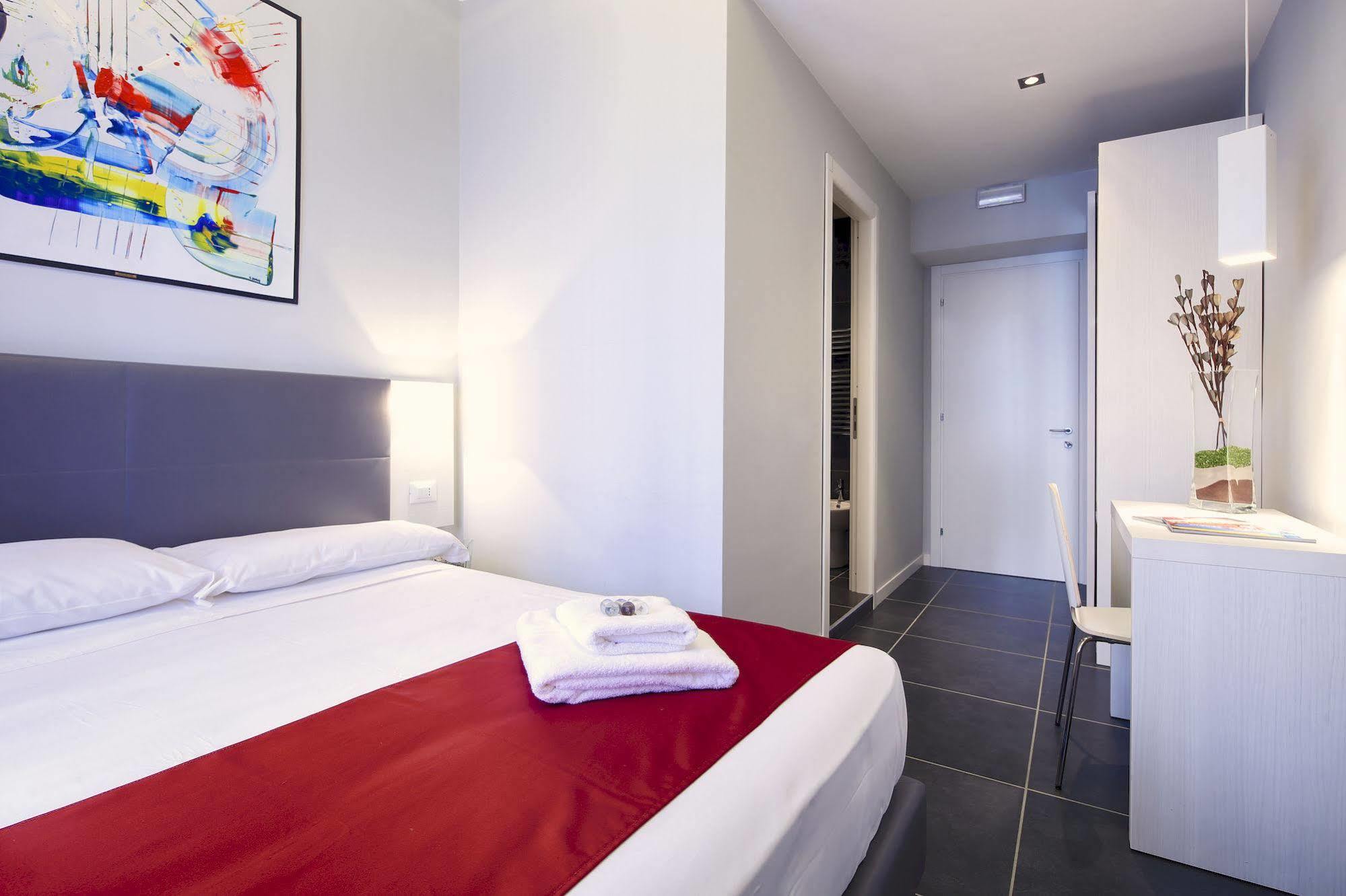 Nearhome Smart Suites Guest House Rome Exterior photo