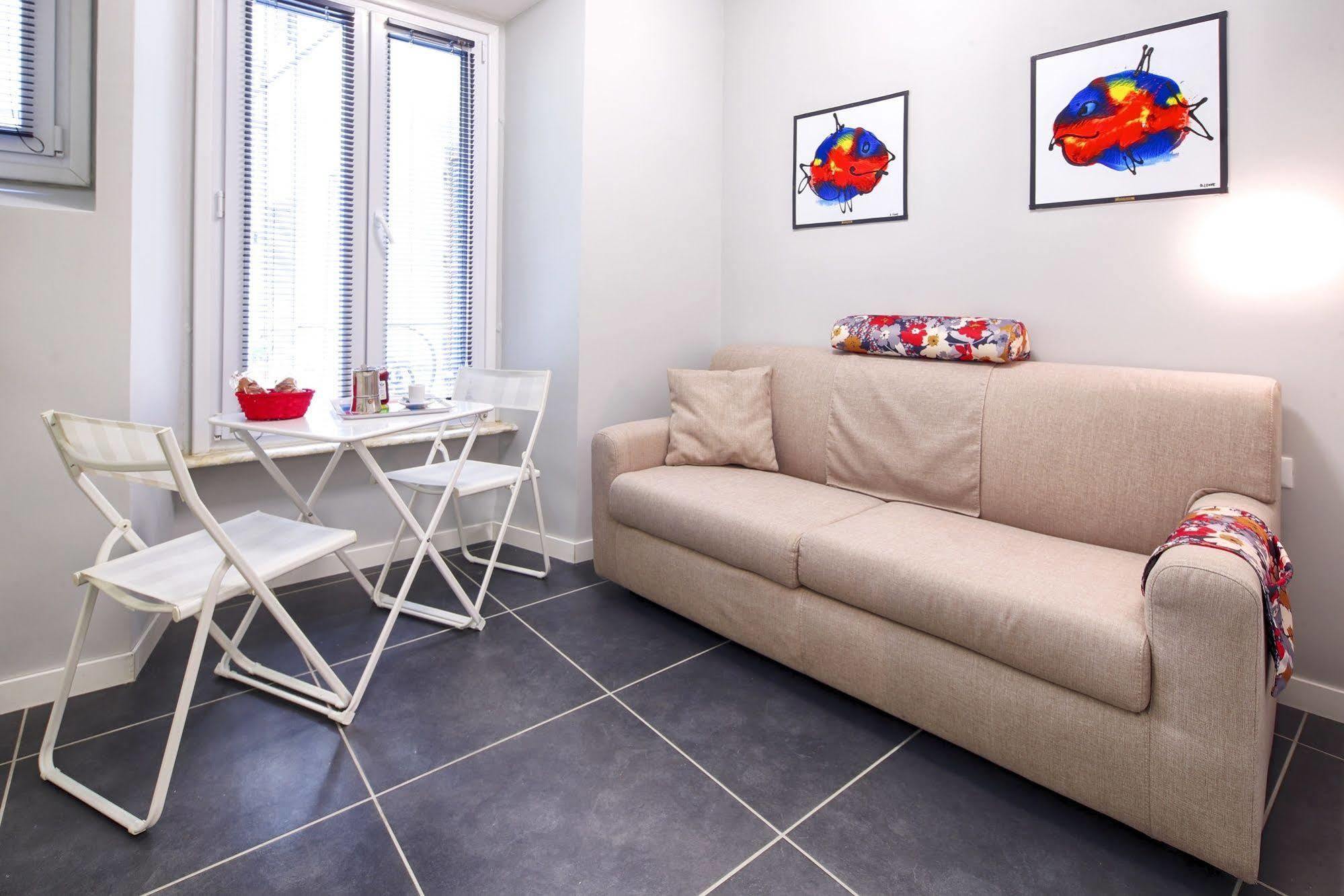 Nearhome Smart Suites Guest House Rome Exterior photo